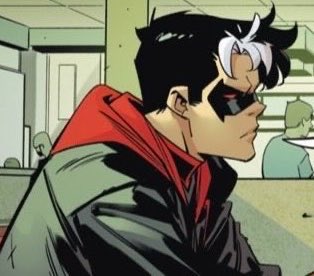 livingdeadjt's tweet photo. spreading my “jason todd has scoliosis” agenda cause look that hunch bro https://t.co/DfFZn5T1L9