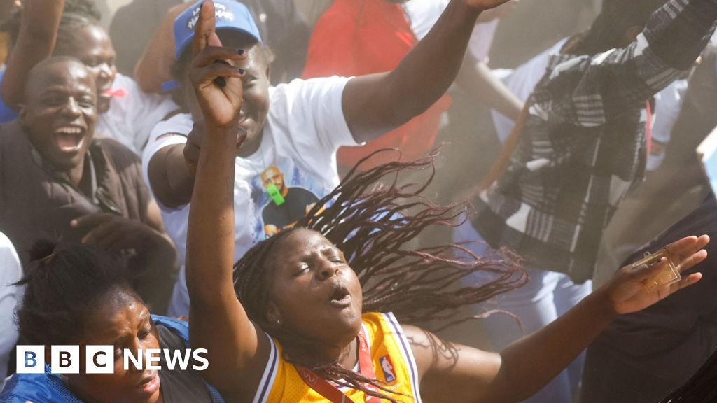 BBCAfrica's tweet photo. Young Kenyans are planning to move from the street to the ballot box, angry with a political establishment they accuse of corruption and police brutality, and they have the numbers to make a difference. https://t.co/5Uqt6gzJwD https://t.co/yWU6xtxgSc