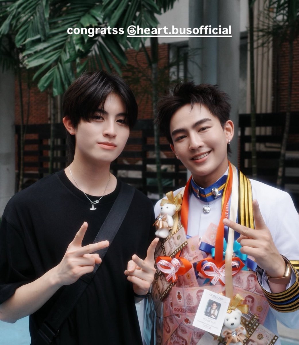 hianwtp's tweet photo. เอเอ congrats พี่ขุนพี่ฮาร์ทแน้วววหล่อมากคั้บบเอ🥺🩵 https://t.co/EFlbnMsftL