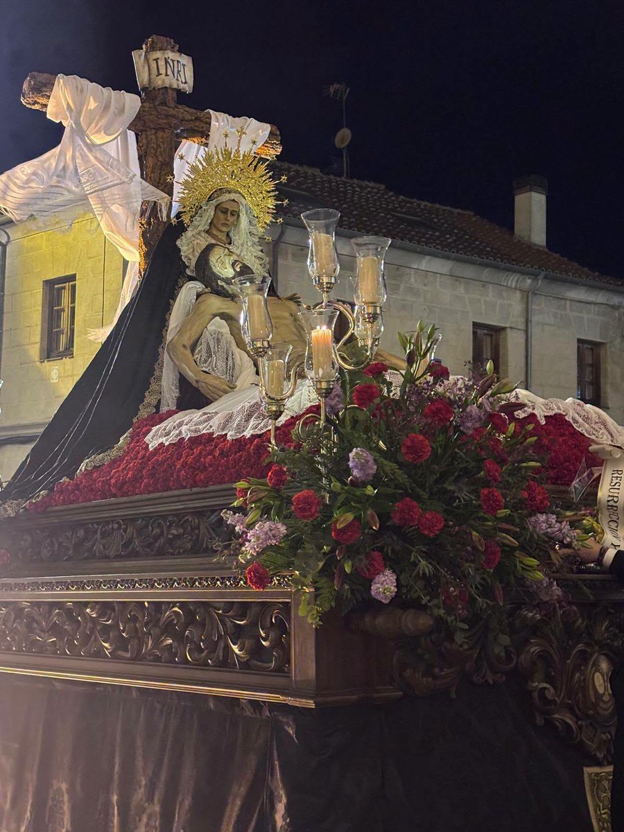 telescopiodigit's tweet photo. #alcala Las Angustias comienza a celebrar el 25 aniversario de su primera salida https://t.co/ABH1yKEP4x https://t.co/VneQar1lHz