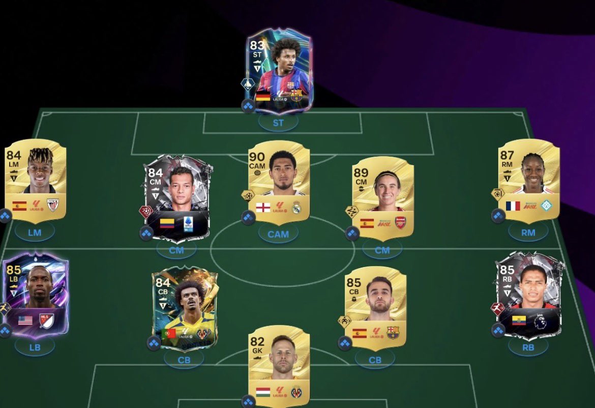 D7MI_10_'s tweet photo. @OS__FUT شريت ماريونااا وبيلي واحس ماني مقتنع فيهم وعندي بالدكة قرشاويي وودي أطيرهم واطير معهم نيكو ويليامز واجيب  سلمى وشوينقاااا https://t.co/zAHB20nLtb