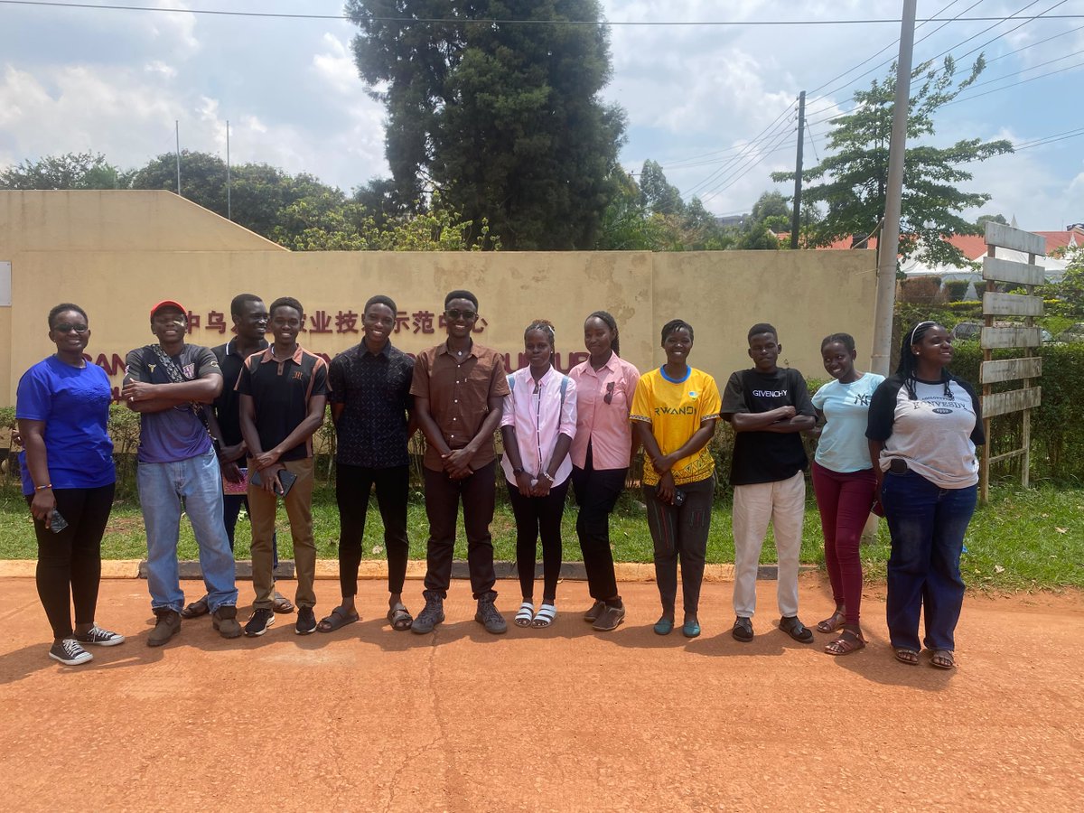 Fisamu21's tweet photo. Last week, we had our long-waited educational trip. It was a valuable opportunity to connect academic knowledge with practical experiences and interact with one another. A big thank you to ARDC Kajjansi and Lake Eco for hosting us! 
#FISAMU #AcademicTrip #ConservetheFisheries https://t.co/pO84Ig0F1C