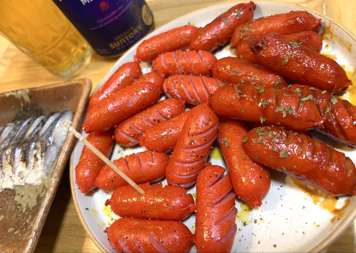 adon0609's tweet photo. 自分メモ

華金✨の夜は…

好きなモノだけで キメるッ‼️🍺

#自炊メシ
#男子ごはん https://t.co/blSuPVMQGP