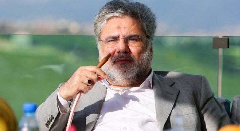Joseph_K_Gerges's tweet photo. صار المنبوذ الكذاب نواف الموسوي من بين يلي بي كوبسوا بجبران باسيل 
Welcome On Board Nawafo
نفخ عليها تنجلي قطوع وبيمرق https://t.co/7l3ZlaWeyq
