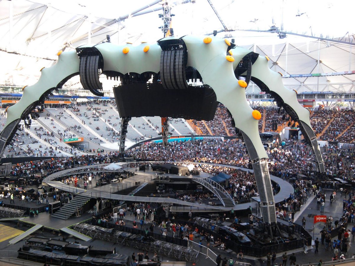 chaecat_'s tweet photo. te lo desmiento al toque por que el estadio único ya tuvo un show que el escenario pesó 180 TONELADAS solo el ensamblaje de hierro!! (sin incluir sonido,luces etc) 
brasil,perú,chile también aguantan capacidades mas grandes a 164T 
esas ganas de mentir para  quedar bien con hybe https://t.co/ZIgNeSCzpg