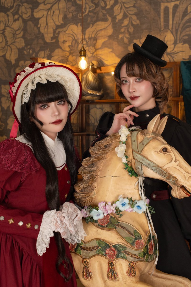 EMOMIfabulous's tweet photo. 本日は赤莉かえさんと、星箱Works様の撮影でした🌹✨

赤莉かえさん、本当にお人形のように可愛い方で、ご一緒できて光栄すぎる✨

どれも夢のように可愛いお洋服たちで、皆様にお写真お披露目するのが楽しみです🌟 https://t.co/aPSBLe69gn