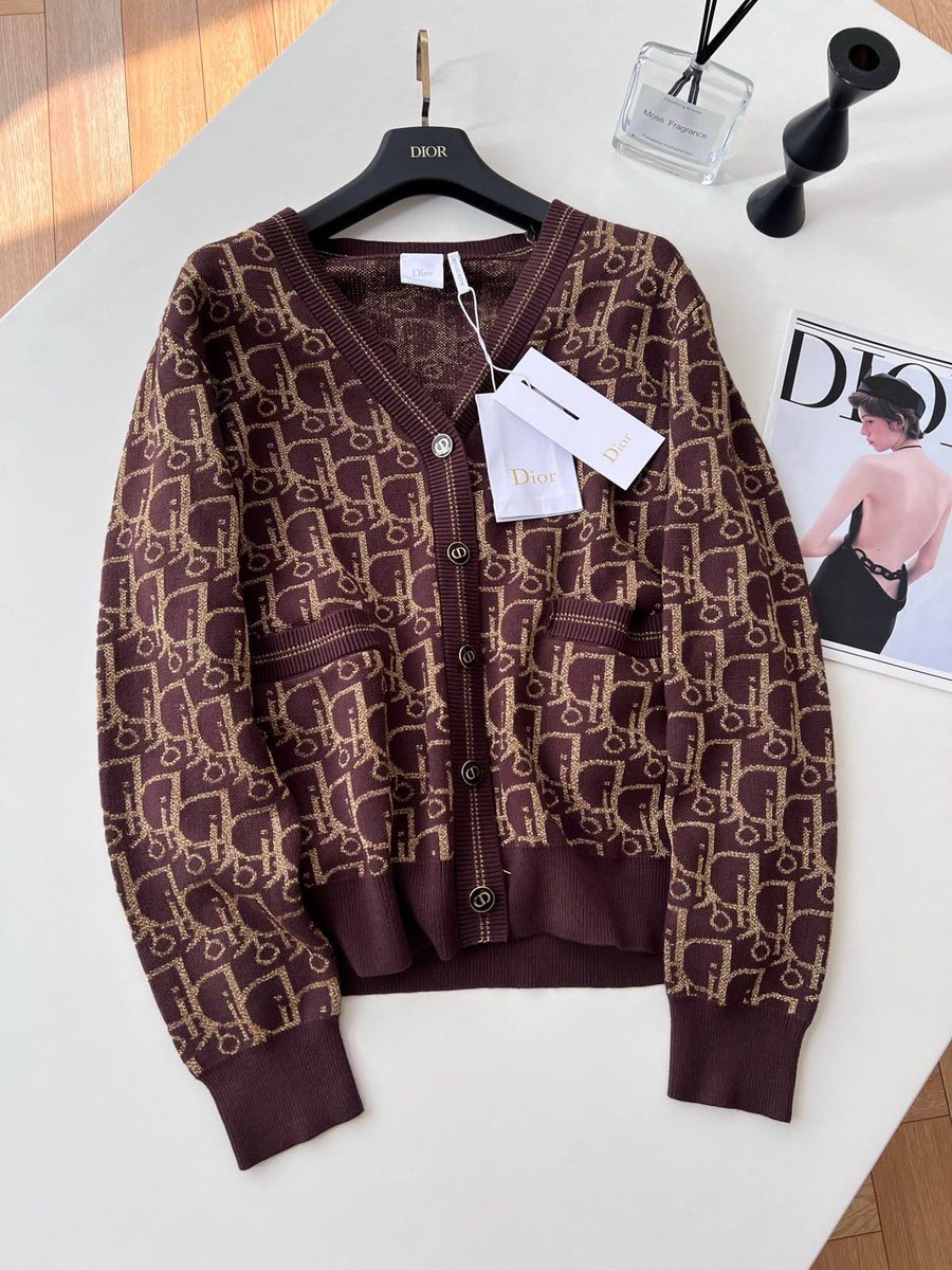 DubaiStyleChic's tweet photo. #fashionblog #FashionUSA #FashionLover #fashion https://t.co/EyBue83L79