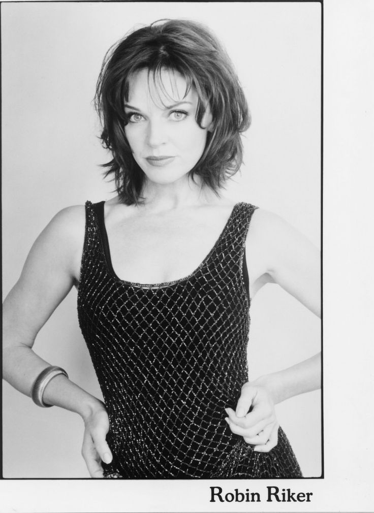jonathancyfer's tweet photo. #SciFi #author Diane Carey b 1954 Robin Riker b 1952 was in Alligator (1980) Kymberly Herrin b 1957 was in Ghostbusters (1984) Persis Khambatta b 1948 was in #StarTrek The Motion Picture (1979) #birthdays #SciFiFri #popculture #sciencefiction #trivia #history https://t.co/Yy6ilcwC4C