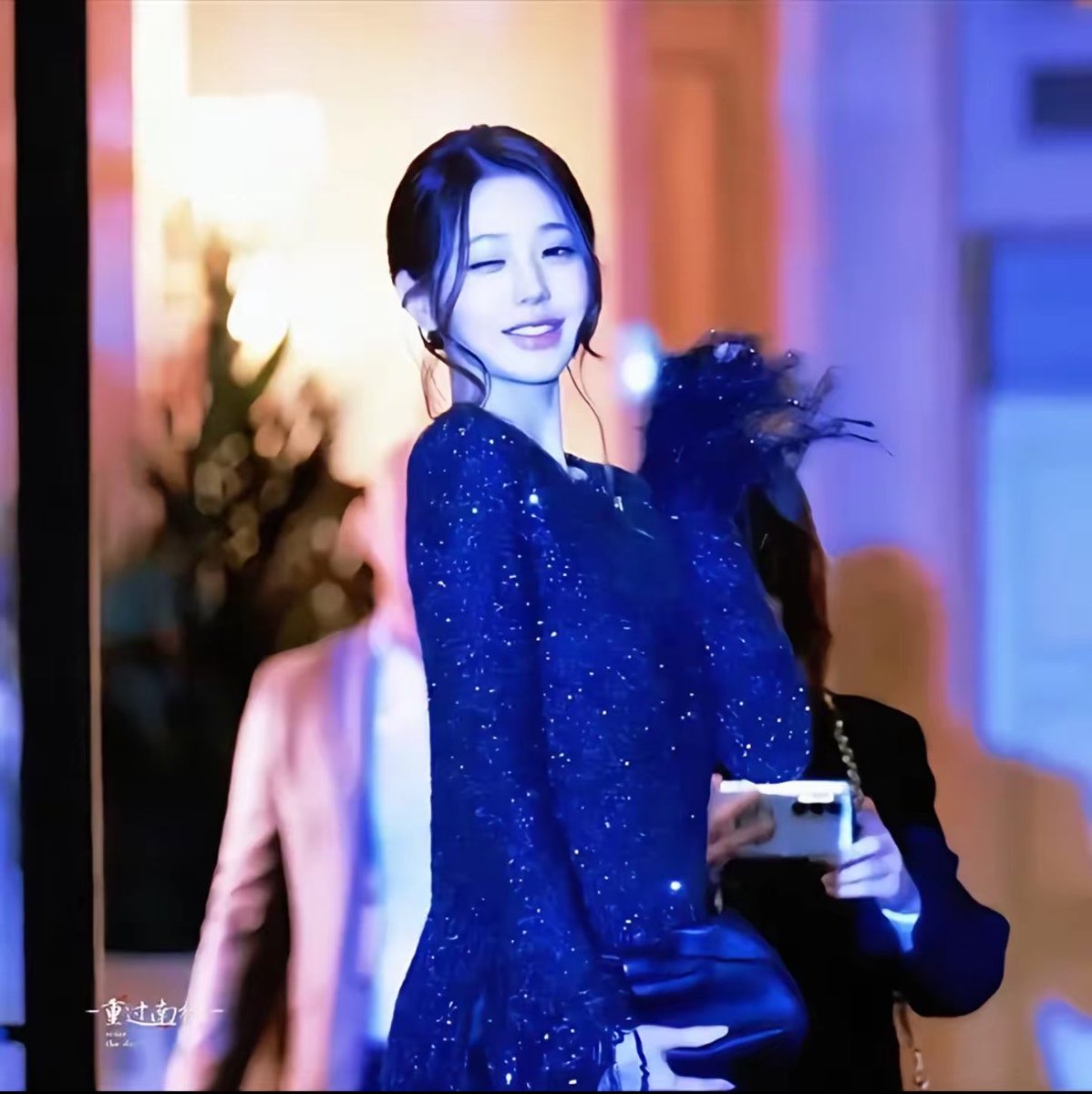 tilynwon's tweet photo. This is just the start of their collaboration, and some are already flustered. Wonyoung is amazing: just 20 days in, she graced the big show wearing two pre-season ready-to-wear outfits.

#JANGWONYOUNG
#WONYOUNG
#WonyoungDiorSummer27
#DiorSummer27 @Dior https://t.co/bQrFYk3Y0D