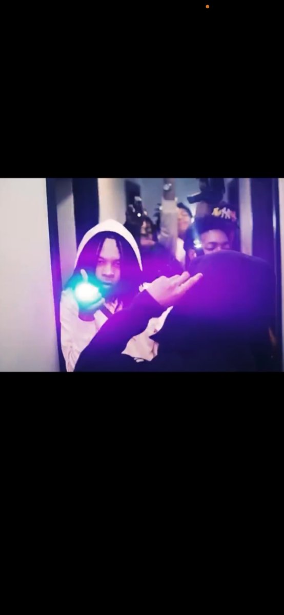 Yasolilmute5's tweet photo. my bro a hotboy dove n side dat water he ain’t have no fins🩸 https://t.co/3Pz5RsvC0e
