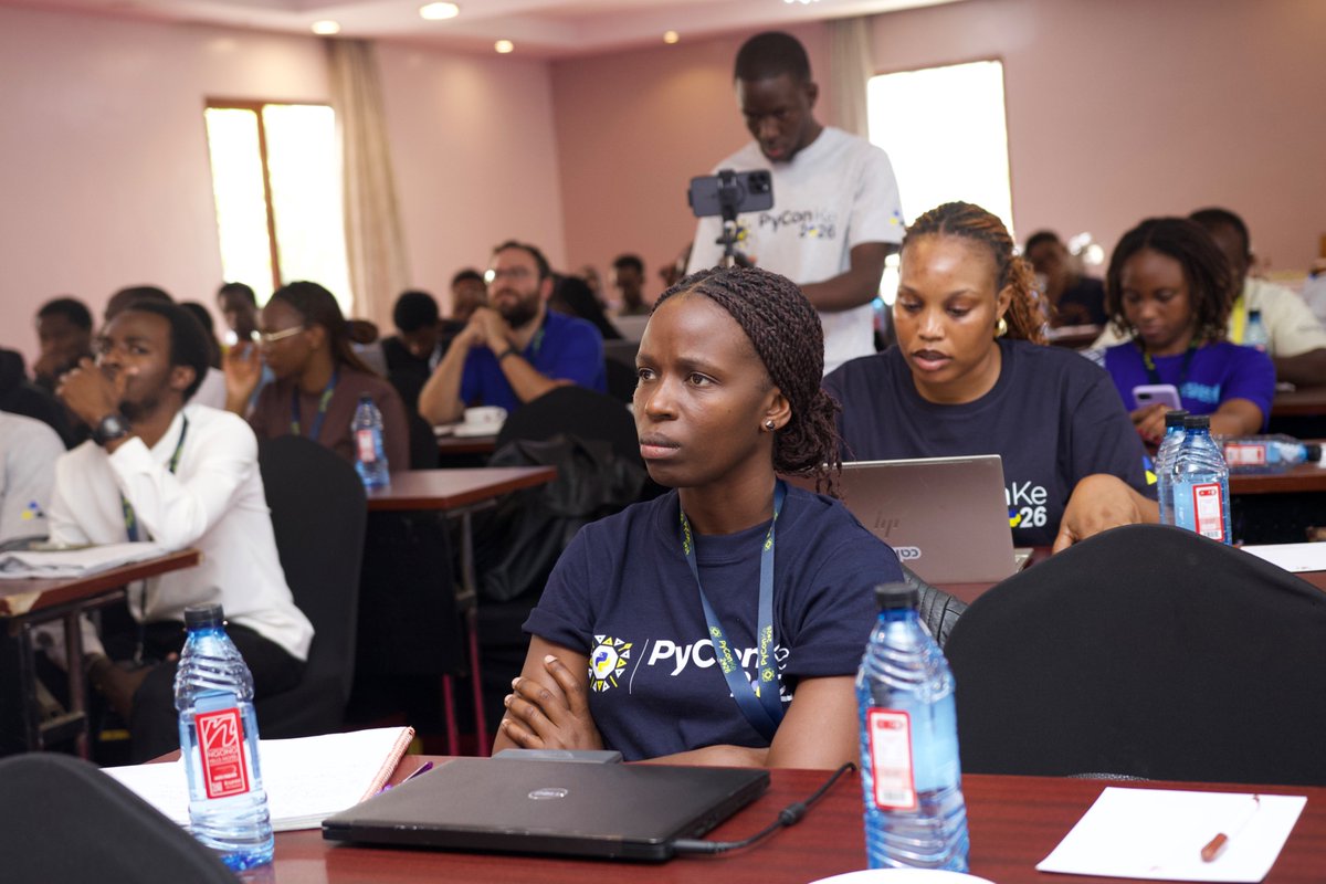 PyconKenya's tweet photo. @Kai_mwanyumba Habari yako?
Tumefurahia maongezi yako leo. Asante sana kwa muda wako.
Je, kuna tokeni za kugawa?
#PyConKenya #PyConKE2026 #Python https://t.co/i7qj54QYtZ