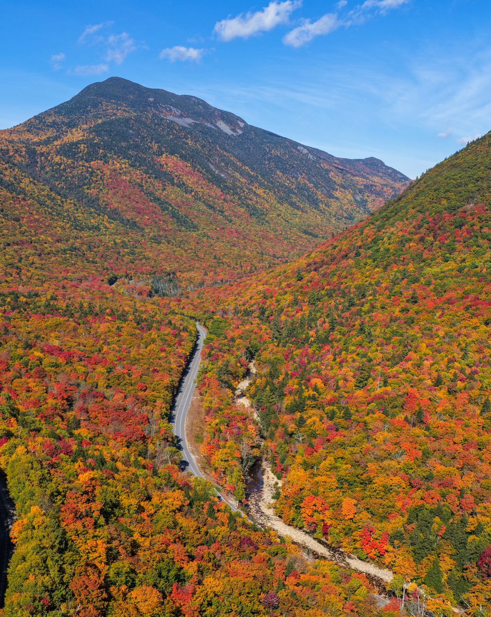 naturebeauty760's tweet photo. North Conway, New Hampshire 🇺🇸🍂🍁 https://t.co/9WIl8hWsBY