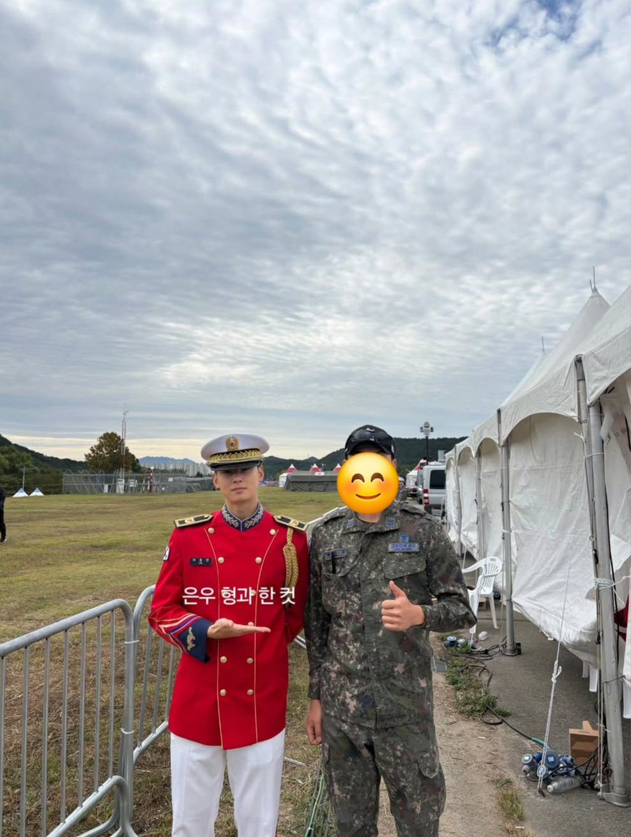 ChaEunwooINTL's tweet photo. 📸 Sergeant Lee Dongmin, Cha Eunwoo, at South Korea's 78th Armed Forces Day

#CHAEUNWOO #차은우 #이동민
#チャウヌ #车银优 #ชาอึนอู #車銀優 https://t.co/ZCGTEaC8kJ