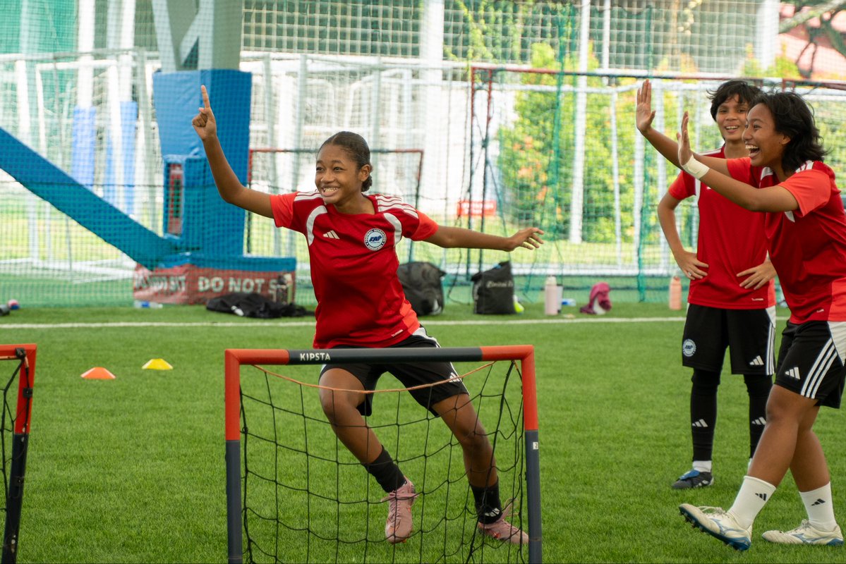 FASingapore's tweet photo. Less than a week to go. ⏳🇸🇬

The U16 Girls are getting ready for their AFC U17 Women’s Asian Cup 2027 Qualifiers on home soil. ⚽️

📍 Bishan Stadium
📅 5, 8 &amp; 11 October

Come down and back the girls! 🙌 https://t.co/7hJ6JwjHfr