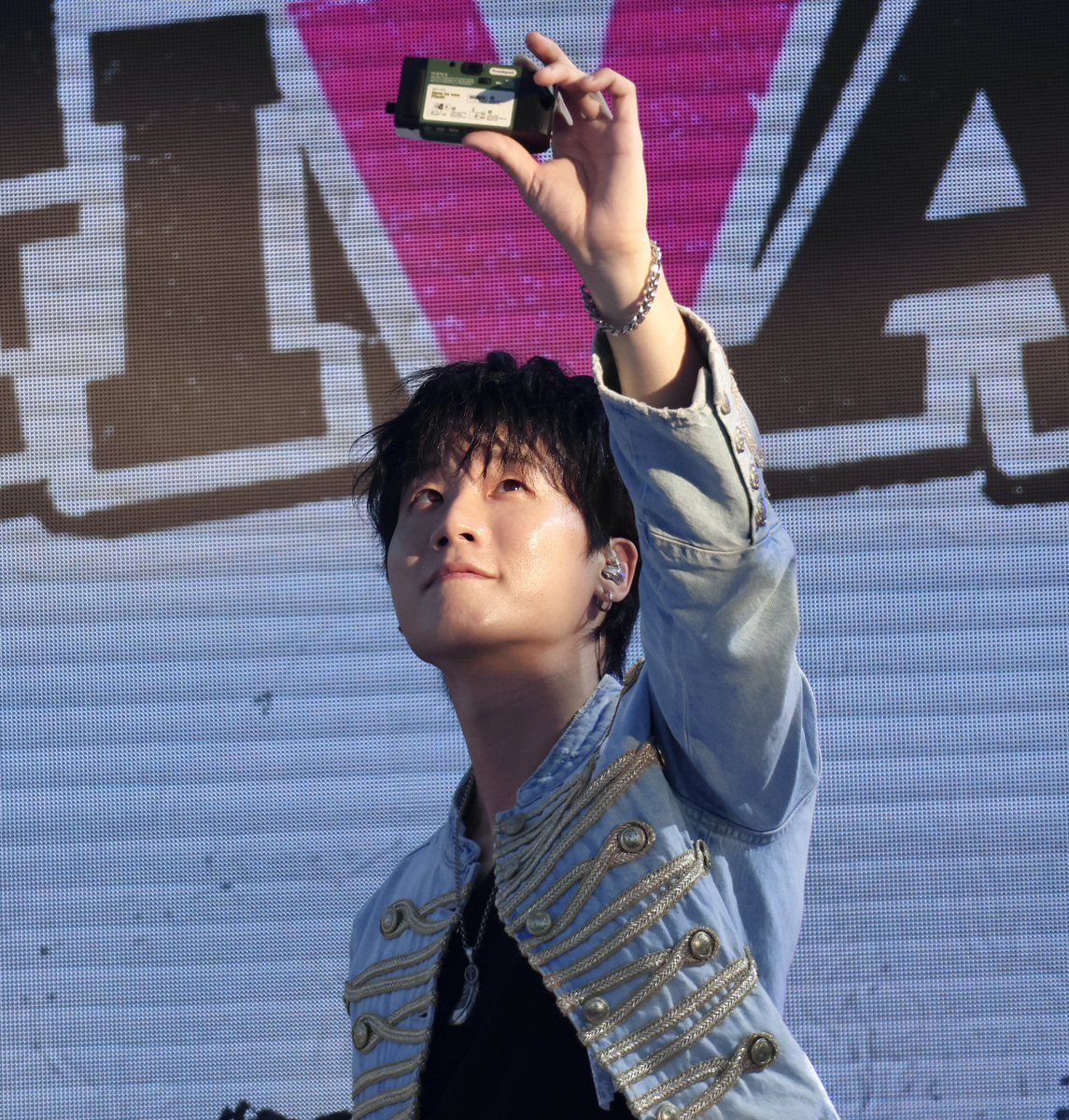 sosad_sogood's tweet photo. 오늘부터숨참고기다립니다저 https://t.co/gBXqoxptw3