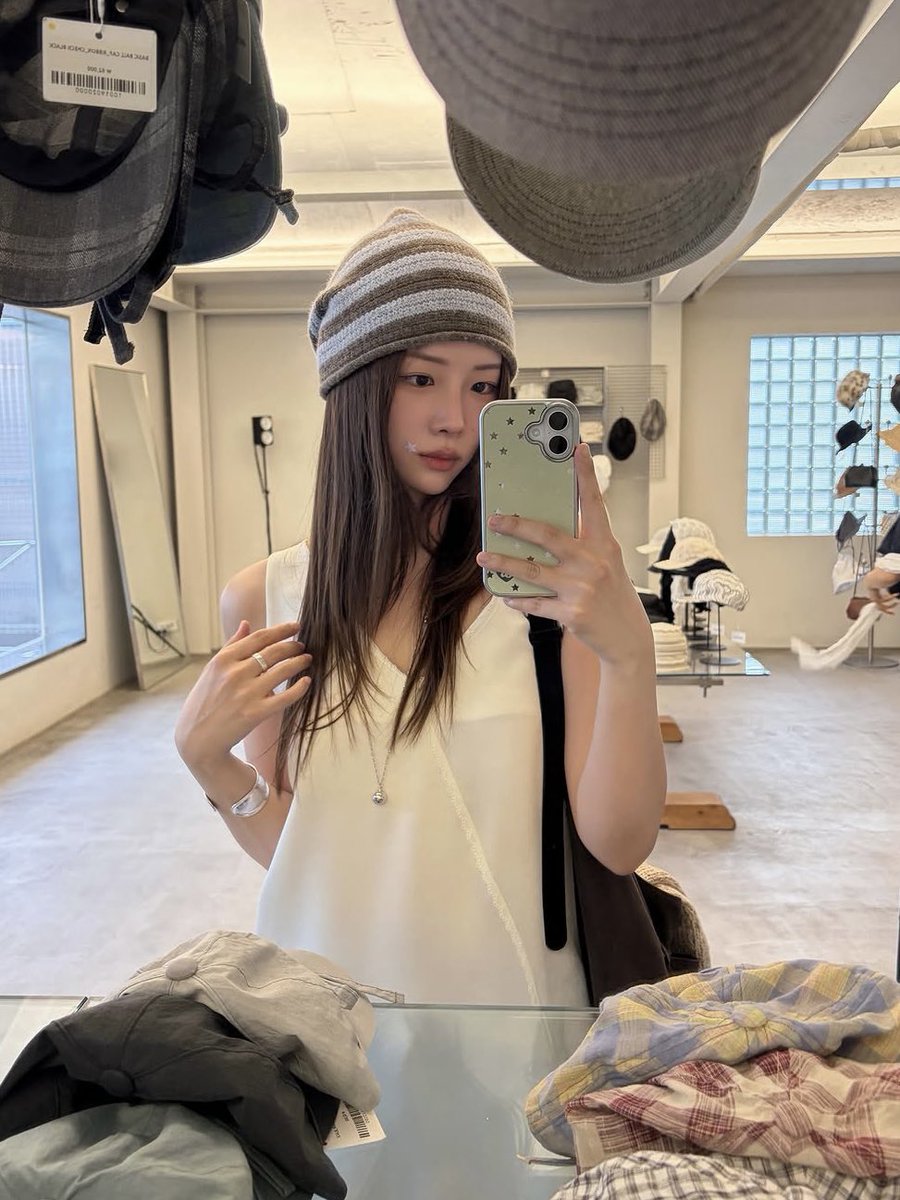andus__'s tweet photo. mirror case (earpearp sale 40% 👼🏻⭐️)

✳︎ 550 baht มัดจำ 200 บาทคับ https://t.co/LHjnW5Gzfv
