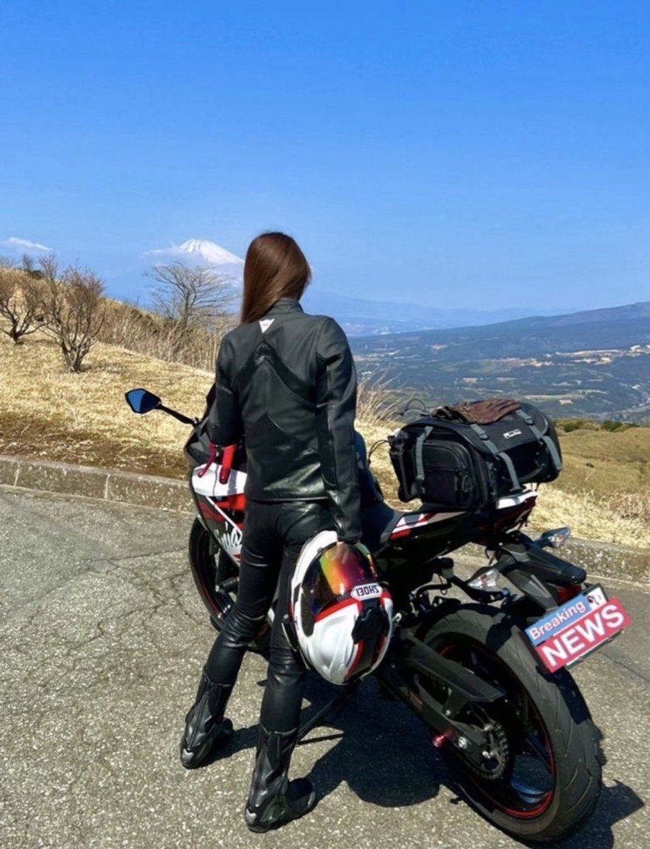 QdAf0l's tweet photo. 先日は週末の晴れを願ってくださいのポストに沢山の❤️をありがとうございました

おかげさまで明日は🔆｡°
予定通りツーリング行ってまいります

朝が早くてバタバタしそうなので、過去のお写真ですがこちらでご挨拶です🙏

皆さんも
良き週末をお過ごし下さい🌷 https://t.co/5bAChx8miX