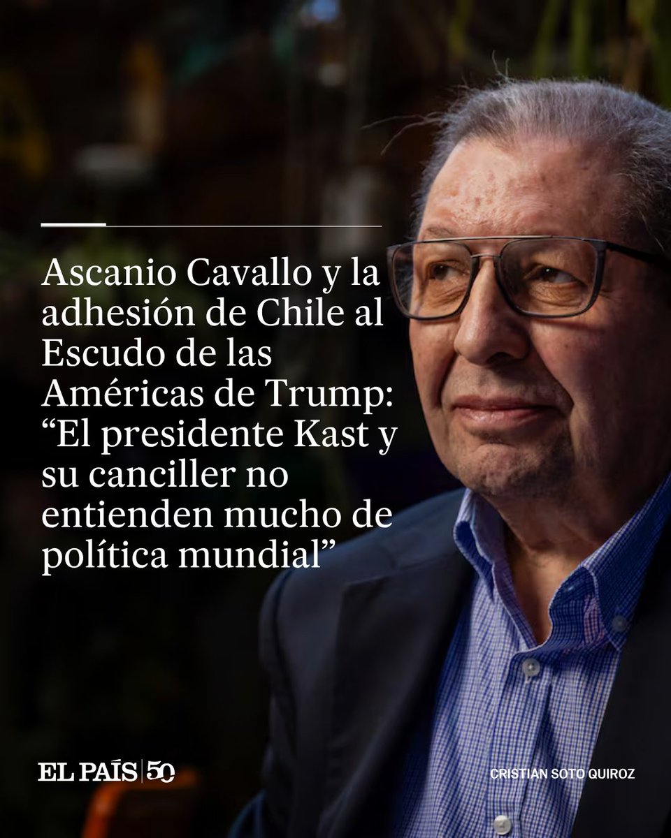 elpais_chile's tweet photo. 💬Ascanio Cavallo y la adhesión de Chile al Escudo de las Américas de Trump: “El presidente Kast y su canciller no entienden mucho de política mundial”

El Premio Nacional de Periodismo y experto en materia internacional analiza los riesgos de la alianza a la que Chile se sumó bajo una “presión muy intensa”: https://t.co/d3sj9eWlDC