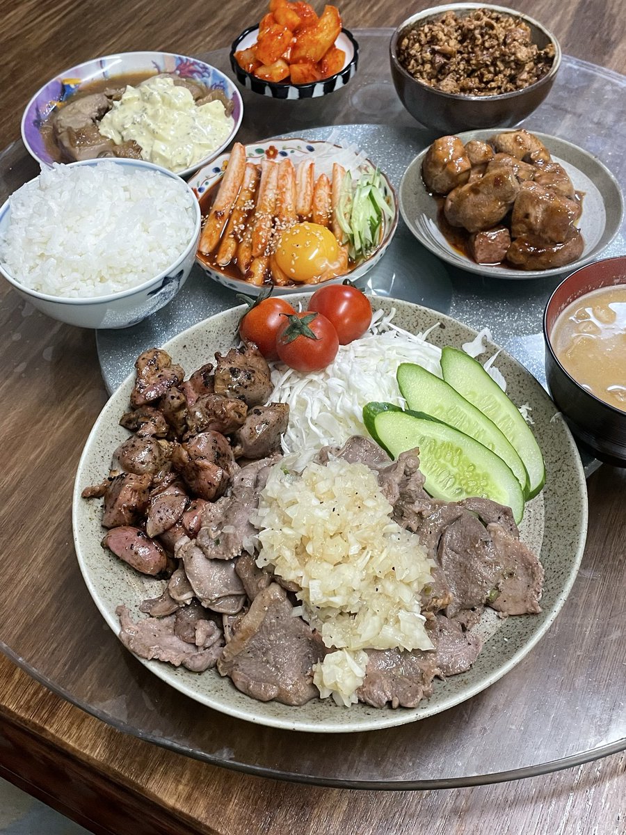 yoihiro_drunker's tweet photo. 豚タンと砂肝のコリコリコンビ定食
ナイスコンビです！
今夜はバレー日本代表応援しながら
乾杯で〜すヽ(^o^)
#茶色は正義 #料理好きな人と繋がりたい https://t.co/DN47mkfQpK