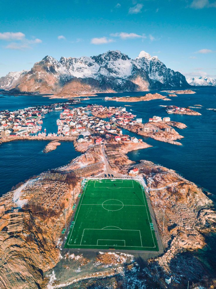 WorldnPictures's tweet photo. Henningsvær, Norway 🇳🇴 https://t.co/dFXch0zSVB