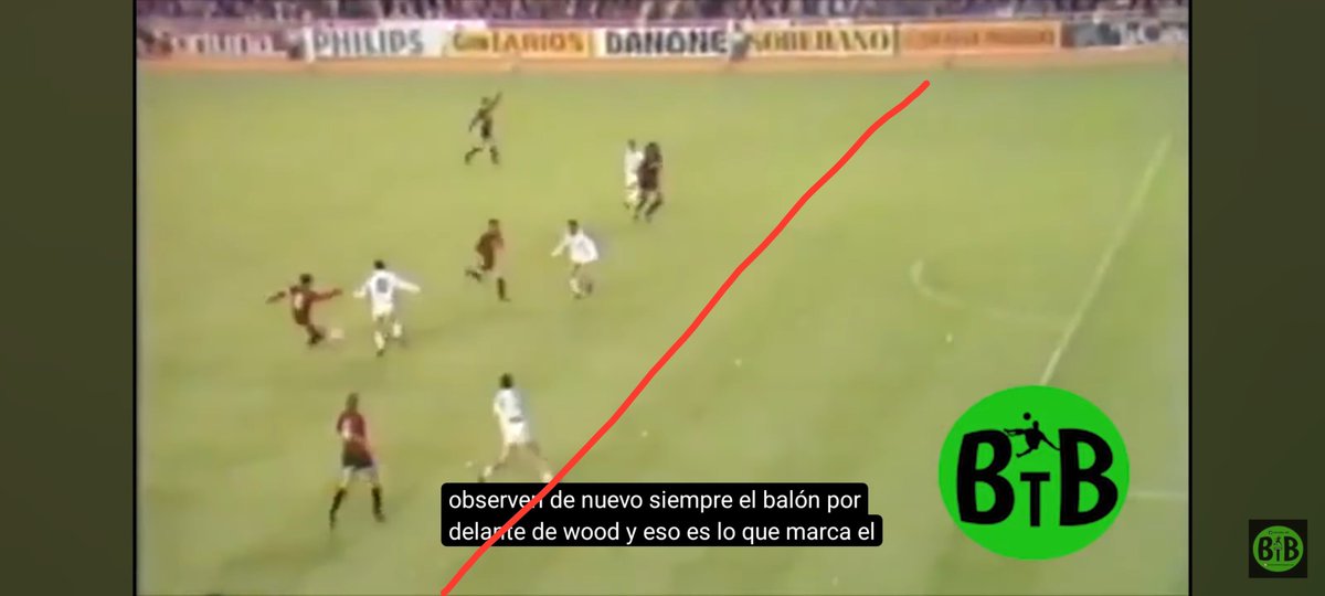 AmpKvothe's tweet photo. @DAlvarez1976 PITÓ FUERA DE JUEGO VIEJITO jajajaja.

Eso lo pones en un dossier en el tomo I de los 127272717 atracos del Madrid y el de la UEFA se cree está hecho por IA y que esa jugada nunca sucedió. Tenéis la cara de hormigón armado, pero aquí estamos los culés para meárselas cada día. https://t.co/gO0hKRwQko