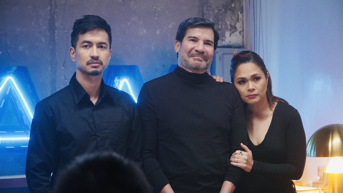 officialjudayph's tweet photo. We are Shine! Pamilya ay pamilya! Magkakasama sina Andrea, Matthew, Gab at ang buong SAM hanggang dulo. ❤️
Watch the episodes of Call My Manager, now streaming on @HBOMaxPH.
#JudyAnnSantos #CallMyManagerPH #HBOMax https://t.co/pq9e7zC226