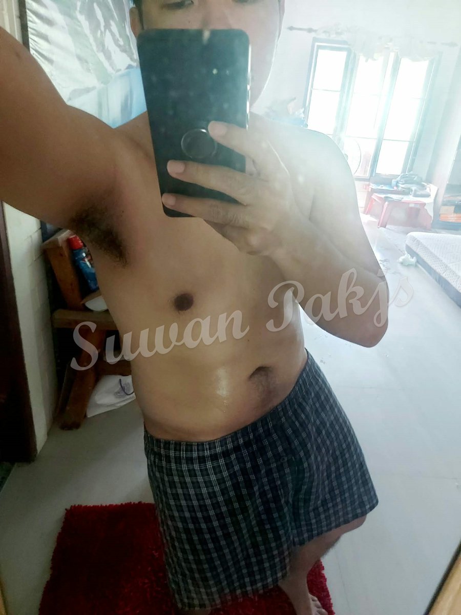 otlde49's tweet photo. Who needs a gym when housework gives you a full-body workout 🤣 https://t.co/3kE4dJw3N0