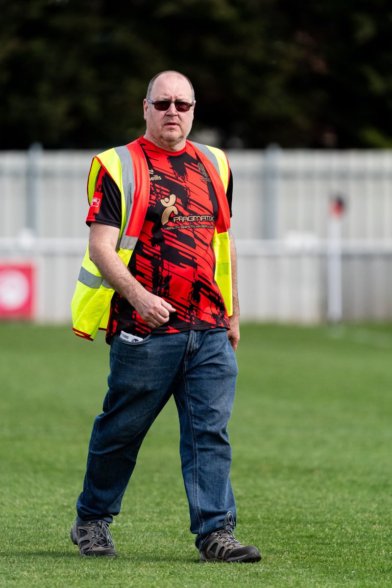 PitchingIn_'s tweet photo. “These days, you need more people doing more things, so you have to spread the load. We are very lucky to have a very loyal team.”

@Brightlingseafc have made use of the Volunteer Hub to add to their hard-working crew 👏

Read more 👉 https://t.co/FIIQLCdQEF https://t.co/30FqcFNomn