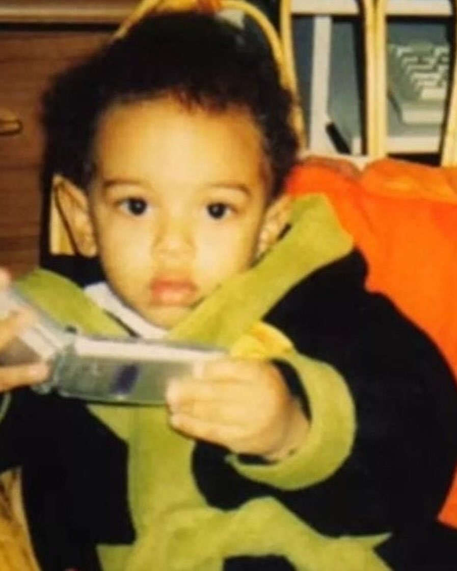 addictionjude's tweet photo. lil jude 🥺 https://t.co/Fsowk6KM2N