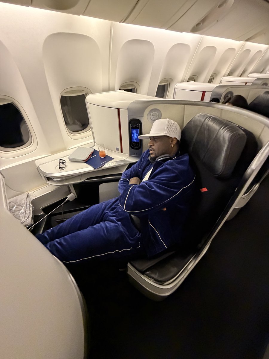 PeterPsquare's tweet photo. Yesterday at #WalkHeartOn 🇳🇬❤️ Lagos, thank you for the incredible love! 🫶🏾🔥

NEXT STOP ✈️ Arizona 🇺🇸 TONIGHT! Then Los Angeles for the festival tomorrow, followed by Oakland on Sunday… and we move to ATL, Houston, New Jersey & Chicago! 😭😥🚀💯

The stages keep calling, and the journey never stops! 🦅👑

OG FOREVER. KING OF STAGE. 🙅🏽‍♂️🔥

#MrP #OGFOREVER #KingOfStage #TeamP