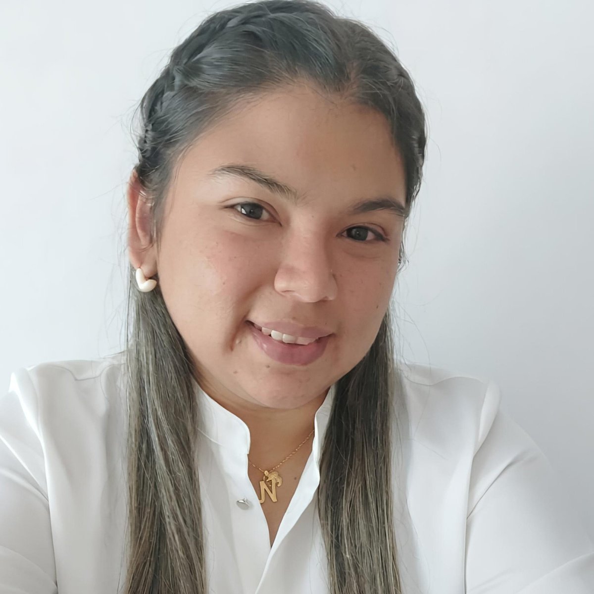 nelsonpvzla2's tweet photo. Ella es Anzory Avarello, presa política desde 2023. Se encuentra recluida en el Centro de Resguardo Femenino del Valle. Fue imputada por terrorismo solo por haber trabajado en la elección primaria de la oposición.

Se le ha violado el debido proceso y su caso tiene retardo procesal.

¡Exigimos su LIBERTAD PLENA E INMEDIATA y el cese definitivo de la violación de sus derechos humanos! #QueSeanTodos