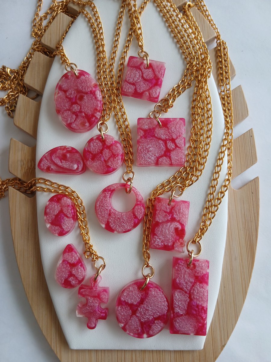 Kanjoor0's tweet photo. @QhuwaKrafts @WanjiruOfQ COLLECTIBLES 6
Rosè Bloom Pendants

From 1,000 to;
Moja KES.850
Mbili KES.1,500
Tatu KES.2,000

(Pick &amp; Pay ready as on image)

All discounts for these or orders made for these, run from 2nd Oct-10th Oct 2026 

+254751610909 (Airtel Money+Enquiries) 

https://t.co/DWS3qNjvHR https://t.co/S30vI3BhmO