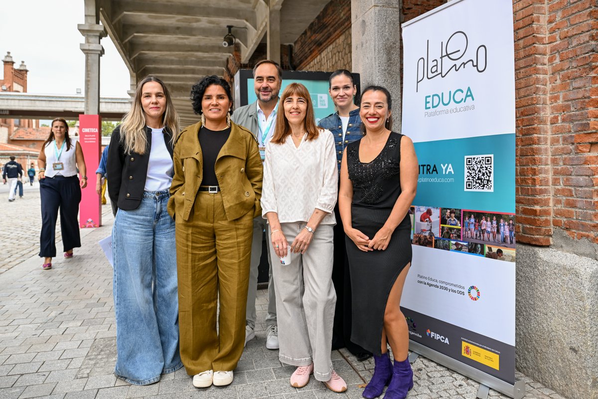 iberseries_pi's tweet photo. 🎬 Encuentro «Radiografía de la participación femenina en la industria audiovisual colombiana: acciones para el cambio y la igualdad de oportunidades» Cátedra Cine, Mujer y Educación (CIMUED).

#IberseriesyPlatinoIndustria26 @PlatinoEduca @EGEDA_Comunica @Nebrija @FcaNebrija https://t.co/LxYXK65RdJ
