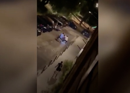 Alvaro_MedinaES's tweet photo. ⚡️Tiroteo en Terrassa: dos guardias civiles de paisano heridos.
Uno de ellos ha recibido cuatro impactos de bala y está grave. El tiroteo ocurrió durante una intervención en Can Parellada.
🚔Tres detenidos y un cuarto sospechoso, buscado. https://t.co/oYyQ0BiypU