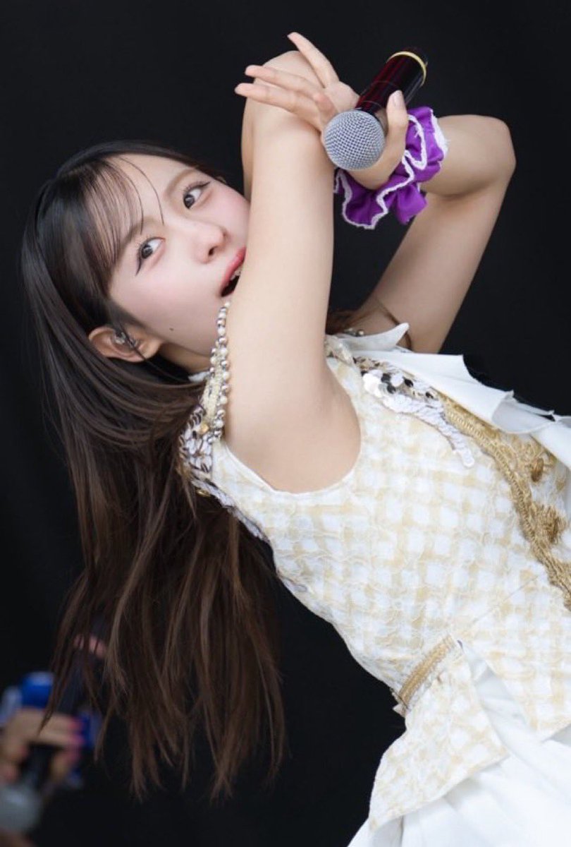 hopeeee571's tweet photo. CD TVライブライブが終わってからJuice=Juice最高だったからチケット取ろうと思ってチケット当落が出る前にペンラを購入して無事に武道館とぴあアリーナ当選できて良かったよ☺️

咲咲咲トリオをまたみれるの楽しみすぎる😌

初めてのジュースもう一杯を大声で言うぞ〜〜 https://t.co/9IwKNPpG4i