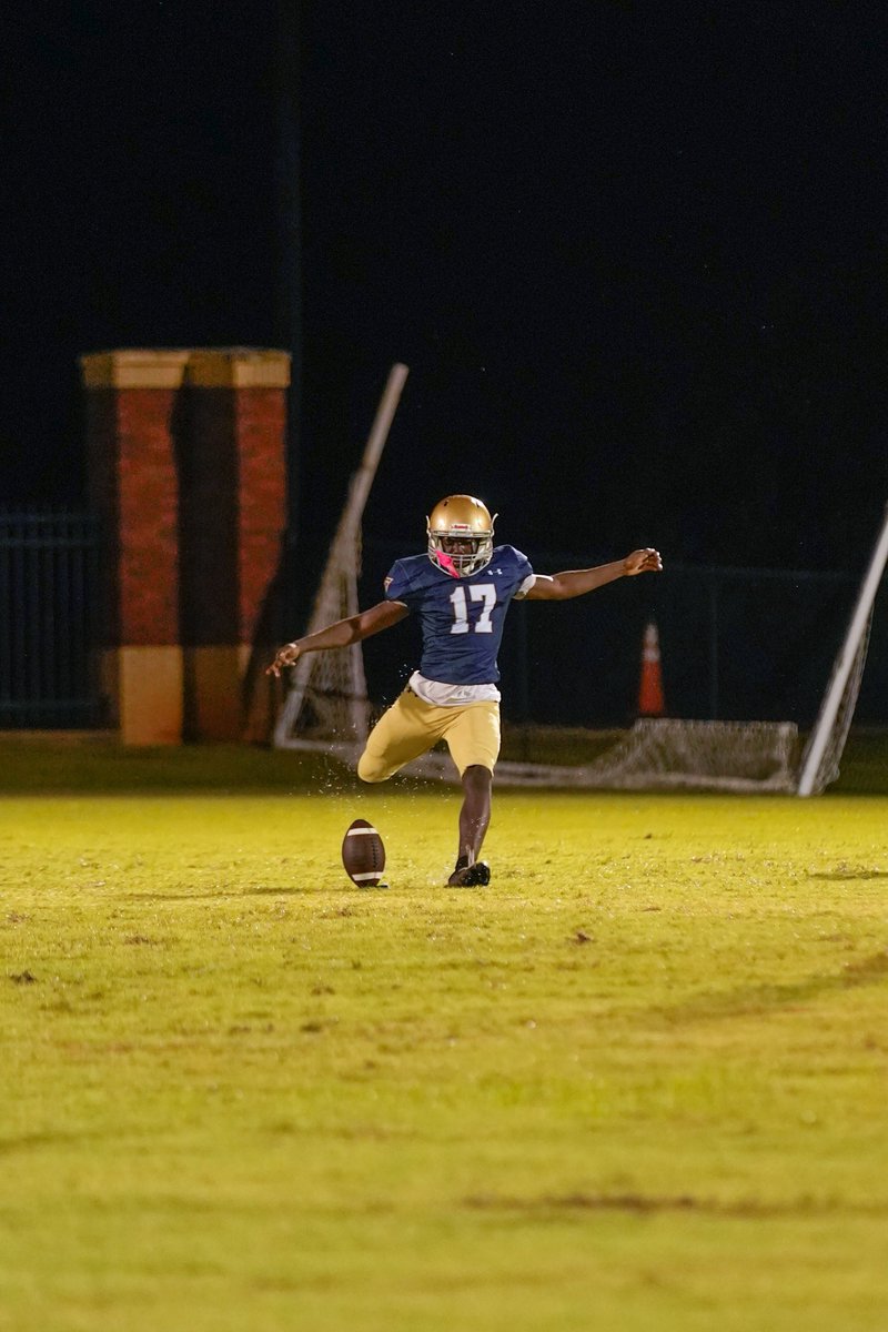 IsaiahMM6's tweet photo. It’s Game Day!!! https://t.co/18Qq7rVuFW