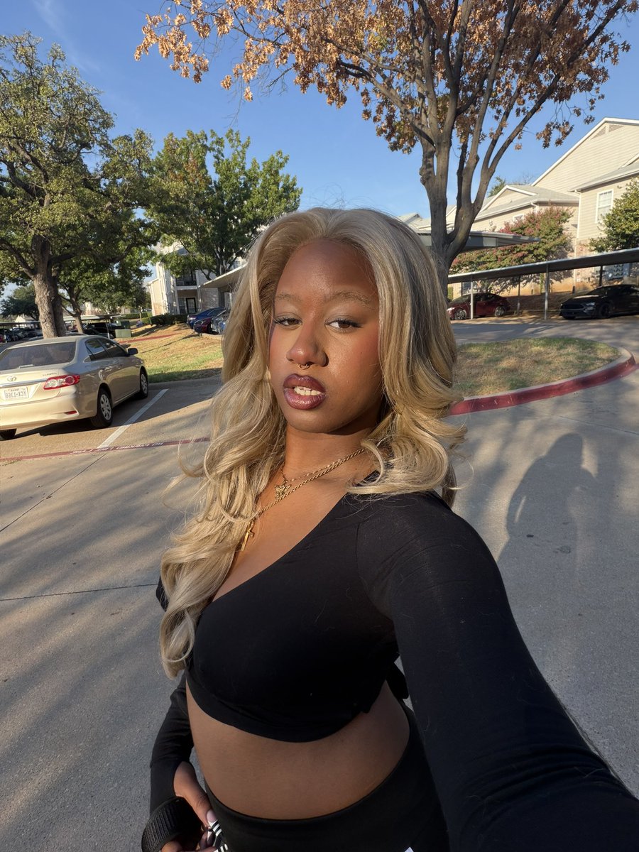nevergavethatt's tweet photo. Spoiled 💸
Self centered 🪞
This woman believes the sun should rise and set according to her needs. ☀️

findom finsub 🌀🌀🌀 https://t.co/grUFVXalMg