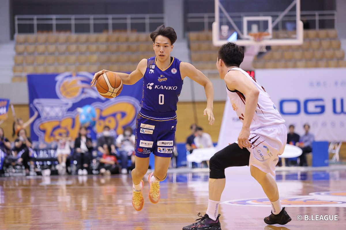 tryhoop_okayama's tweet photo. Tomorrow is an Away Game.
静岡県出身の #内山晴輝 選手の今節への意気込みをお届けします。

🫱🏽‍🫲🏼内山 晴輝選手
中学生ぶりに、地元静岡でプレーできるのをとても楽しみにしていました！
今度はプロ選手として、成長した姿を地元の皆さんに見てもらえるのが嬉しいです。
チームの勝利のために全力で戦います！
応援よろしくお願いします！

🗓10月3日（土）14：05 TIP OFF
🗓10月4日（日）14：05 TIP OFF
📍このはなアリーナ
🆚#ベルテックス静岡
／
試合情報
🔗 https://t.co/TNebToEOHA
＼
#トライフープ岡山 #Bリーグ #Bワン #ASCEND