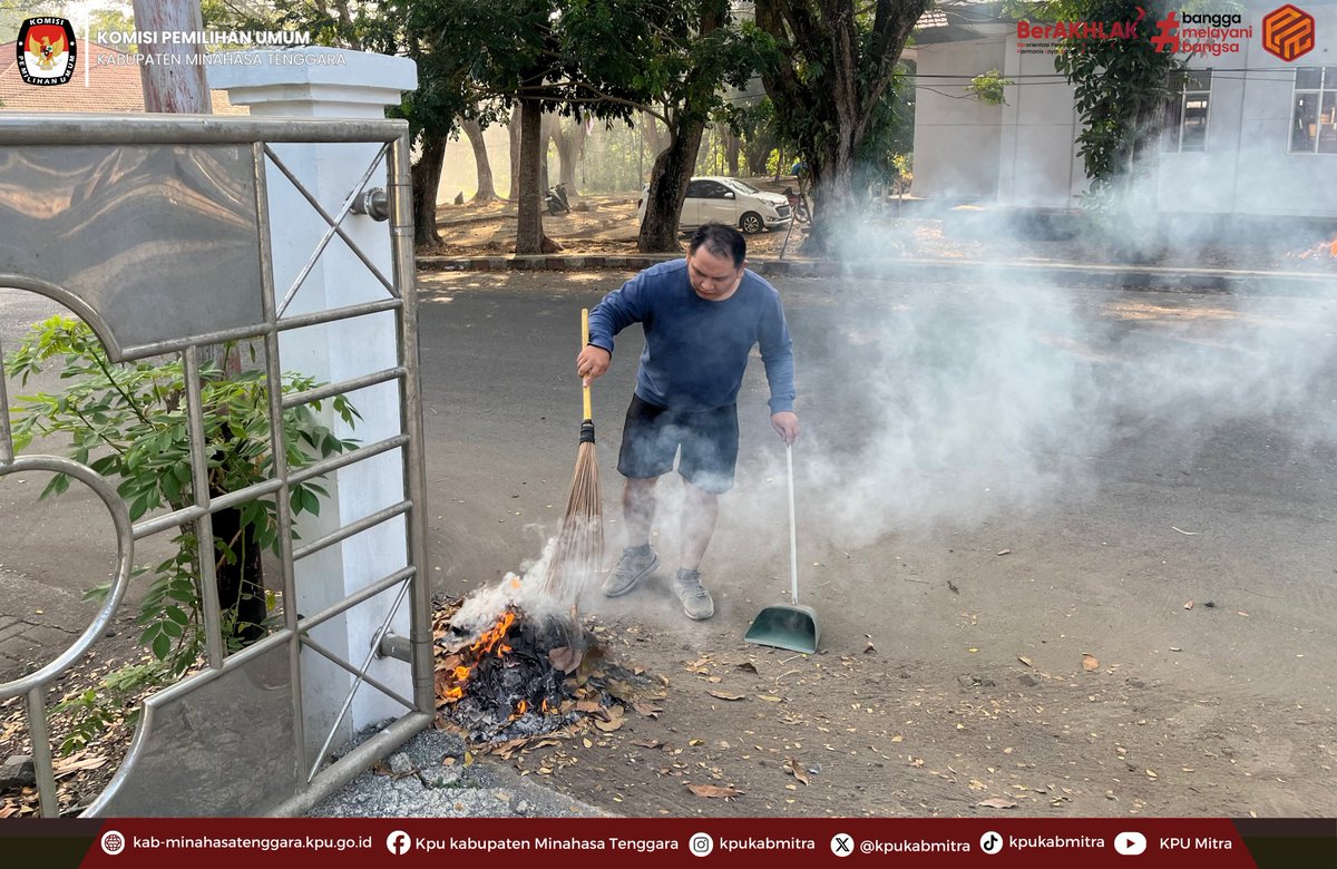 KpuKabMitra's tweet photo. #Temanpemilih, jajaran KPU Kabupaten Minahasa Tenggara melaksanakan kerja bakti, Jumat (2/10)

#kpumelayani https://t.co/NE6XVGSJLY