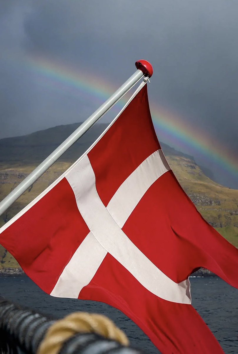 JEFnations's tweet photo. 🇬🇧 🇩🇰 🇫🇴 From history, we draw strength. From partnership, we build the future.
For the first time since WWII, @RoyalMarines have returned to the Faroe Islands as part of Exercise #LionProtector26.
Across the dramatic volcanic landscape, UK Commandos, Danish and Faroese forces have trained together — boarding vessels, landing on rugged coastlines and operating in some of the North Atlantic’s most demanding terrain.
But this is about more than an exercise.
It is about trust built through action. Readiness forged together. And allies standing shoulder-to-shoulder to protect the waters, people and freedoms we share.
For further details on the exercise: https://t.co/D7FQrXes70
@forsvaretdk @DefenceHQ @JFCNorfolk @RoyalNavy @RoyalAirForce @BritishArmy @GenGJenkinsRM