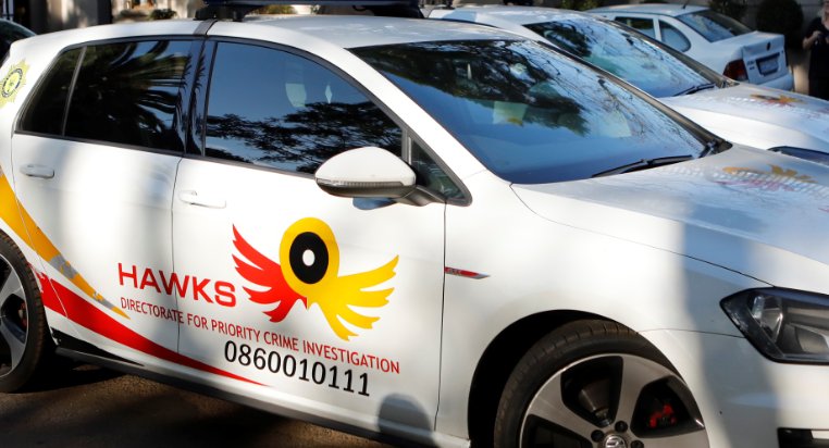 TheTruthPanther's tweet photo. Zimbabwean Lawyer Arrested At OR Tambo International Airport Over Alleged R5.2 Million RAF Fraud And Theft Linked To 28 Accident Claims

A Zimbabwean lawyer has been arrested in connection with allegations of fraud and theft involving Road Accident Fund (RAF) claims submitted on behalf of about 28 people. The Hawks said complainants have suffered more than R5.2 million in actual financial prejudice, while potential losses in the broader case exceed R20 million.

Precious Muleya, director of Precious Muleya Attorneys, was arrested on September 30 at OR Tambo International Airport following a warrant linked to cases opened at KuGompo City in the Eastern Cape. The alleged conduct occurred between October 24, 2011, and January 19, 2024, according to the Hawks.

Eastern Cape Hawks spokesperson Warrant Officer Ndiphiwe Mhlakuvana said some claims allegedly contained material misrepresentations that inflated compensation amounts. The Hawks further allege that compensation paid in some cases was retained and appropriated instead of being transferred to the beneficiaries. RAF discrepancies led to some claims being repudiated and the matter being referred to the Hawks.

Muleya briefly appeared before the Kempton Park Magistrate’s Court on Thursday, October 1. She is expected to be transported to the Eastern Cape and appear before the KuGompo Magistrates’ Court on Monday, October 5. The allegations have not been proven in court, and she remains presumed innocent unless proven guilty.