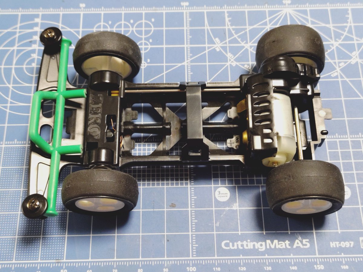 PC9821Ap3_C9W's tweet photo. ゼロシャーシベースでダッシュ四駆郎のバンパーを作成中
#ミニ四駆
#バーニングサン
#ダッシュ四駆郎 https://t.co/o7xbSfn85V
