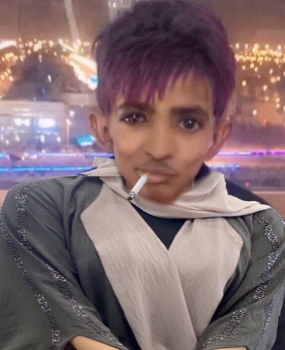 Zei001na's tweet photo. اسفه يا بنات بس كذا اشوف اشكالكم #بلا_نقاب_٢٠٣٠ #٢٠٣٠_بلا_نقاب2 https://t.co/IPrltPn1dv