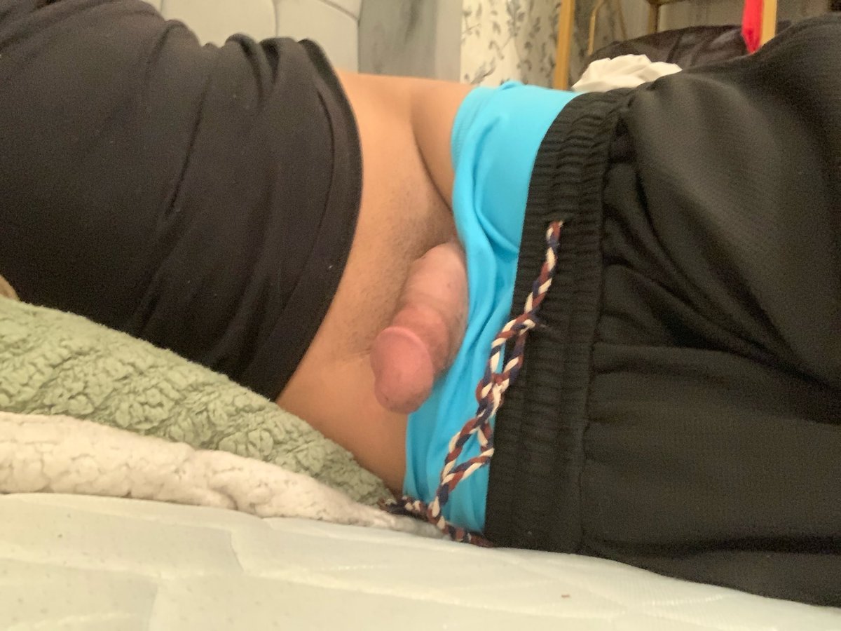 V1o1_'s tweet photo. #femboy #drama #quween https://t.co/w5ljZMS0Pe