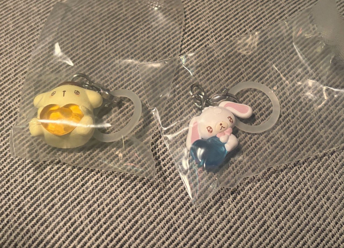 hatcsrly__'s tweet photo. サンリオ エモきゅん エモきゅん2 めじるしアクセサリー めじるし 交換 シュガバニ シュガーバニーズ プリン

譲：しろうさ　ポムポムプリン

求：キティ

郵送での交換希望です📮
お気軽にお声掛けください！ https://t.co/Ft7ncXwpSz