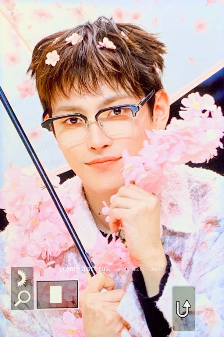 prodo1niy's tweet photo. Kim sakura Hongjoong
#ATEEZ홍중 #ateez #hongjoong #art https://t.co/T5Qz6mFmik