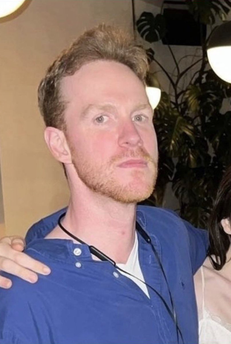 escapefrommelos's tweet photo. these two should be repopulating a village in ireland after a potato famine, getting drunk every day and beating the gruel out of each other before copulating in dirty straw cots like hogs

instead they are trapped in the lunatic asylum that is Amerikwa https://t.co/IwqfSQChTA