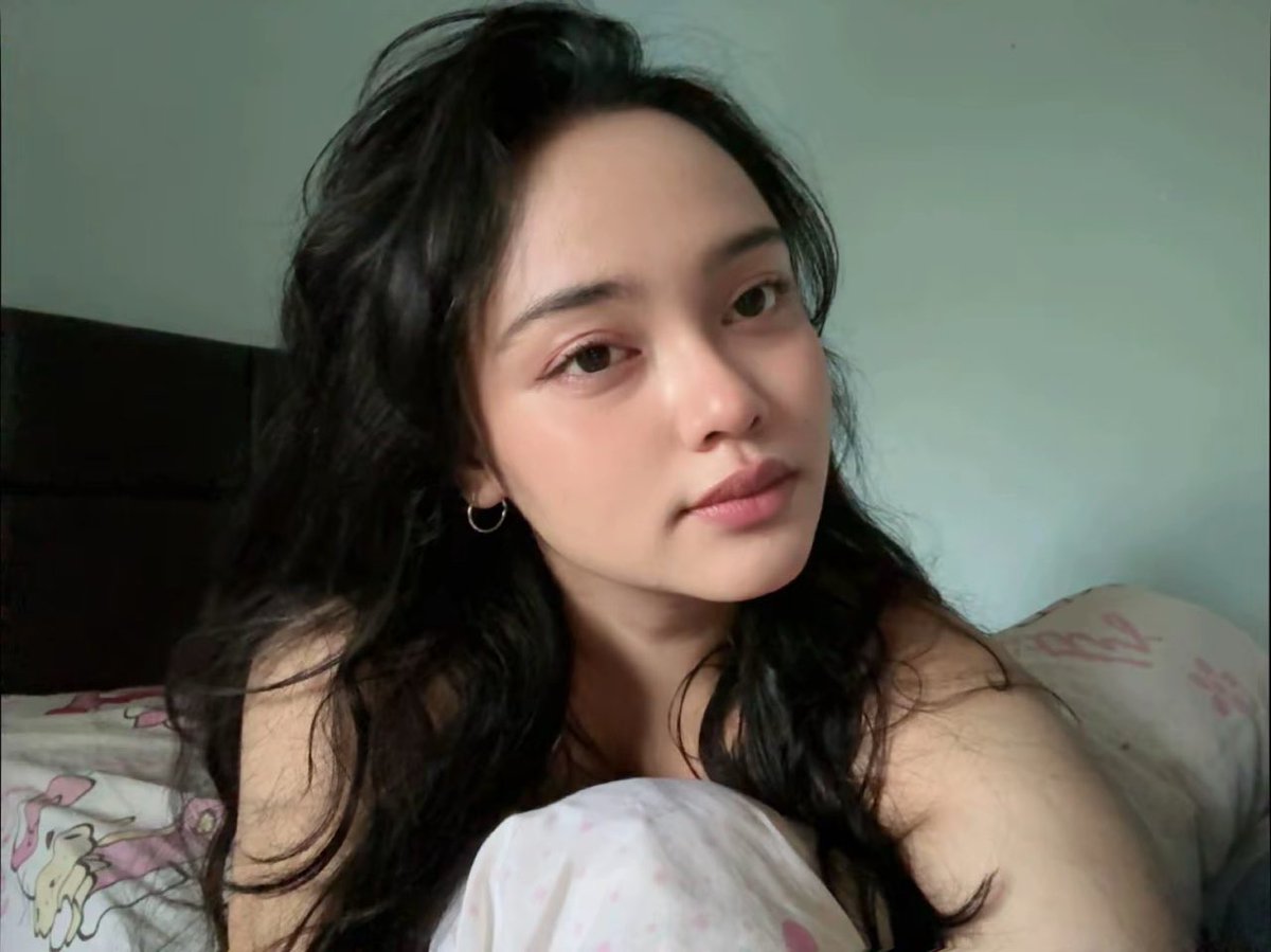 333bonk's tweet photo. pap istri bangun tidur https://t.co/uVelxyo4Hk