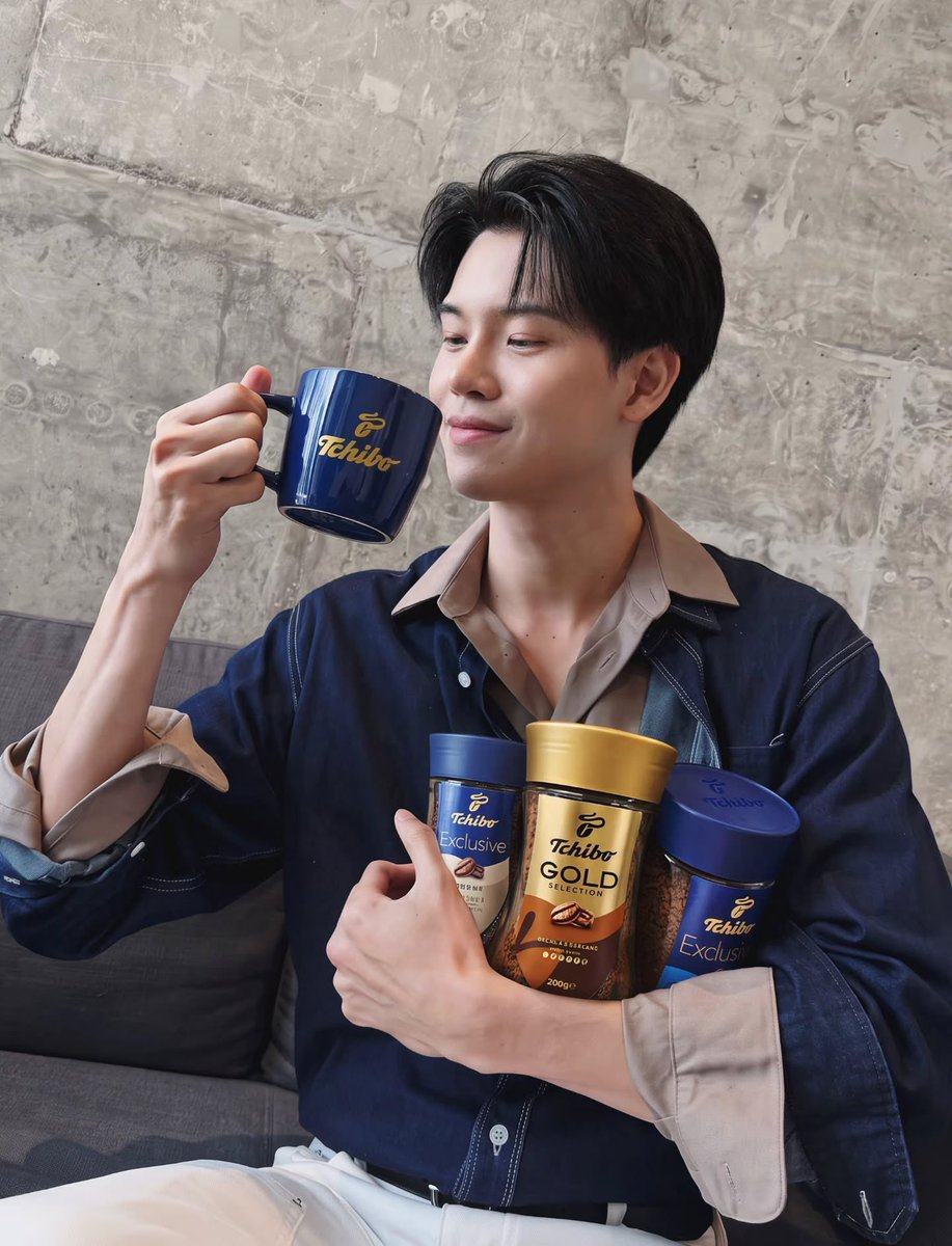 yinwarfamilysup's tweet photo. IG yinyin_anw ✨✨✨

เช้านี้เติมกาแฟก่อน ส่วนใจ...รอคุณมาเติมให้เต็มอยู่นะ

#Tchibo #TchiboMoments 

#yinyin_anw #YINWAR  #หยิ่นวอร์ https://t.co/DbTvy8ELIZ