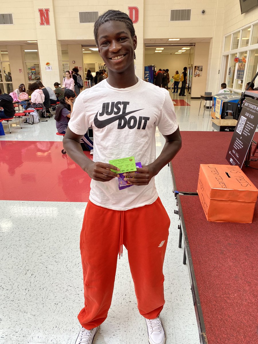 Ms_Snoddy1's tweet photo. Another round of @WHS_HCS A.C.E.S. Positive Behavior Lottery winners in the bag! These amazing Wolfpack scholars were celebrated for their commitment to always being A.C.E.S. Strong! @MrsDaMeka #Accountable #Considerate #Engaged #Safe #PackPride https://t.co/rqBKqKBuih